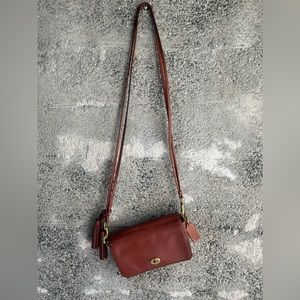 Coach vintage brown leather crossbody bag